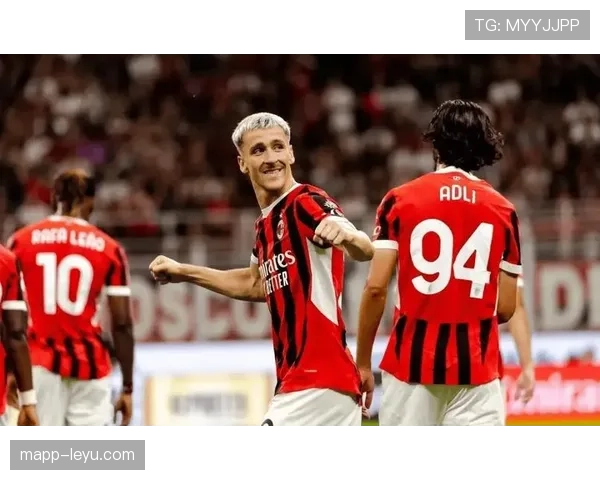 帕尔马战术革新显成效,全新进攻套路助球队状态回暖 帕尔马战术革新显成效,全新进攻套路助球队状态回暖