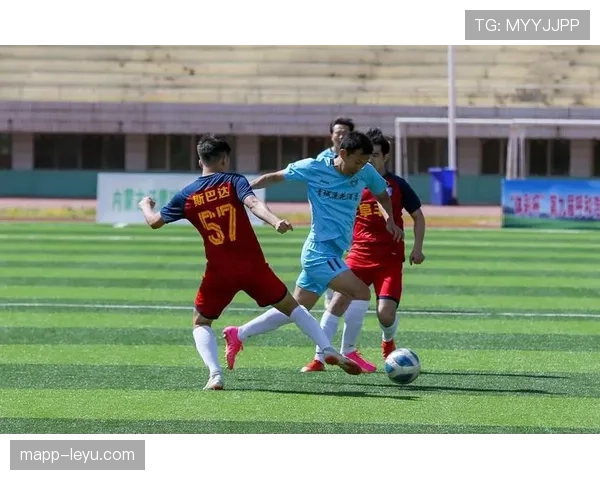 联赛激战正酣:多队表现抢眼,争冠格局悬念迭起 联赛激战正酣:多队表现抢眼,争冠格局悬念迭起