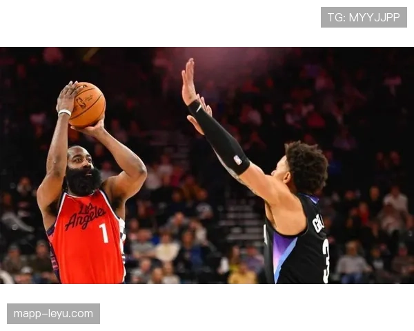 莫布里利用挡拆创造投篮空间，提升内线得分效率明显